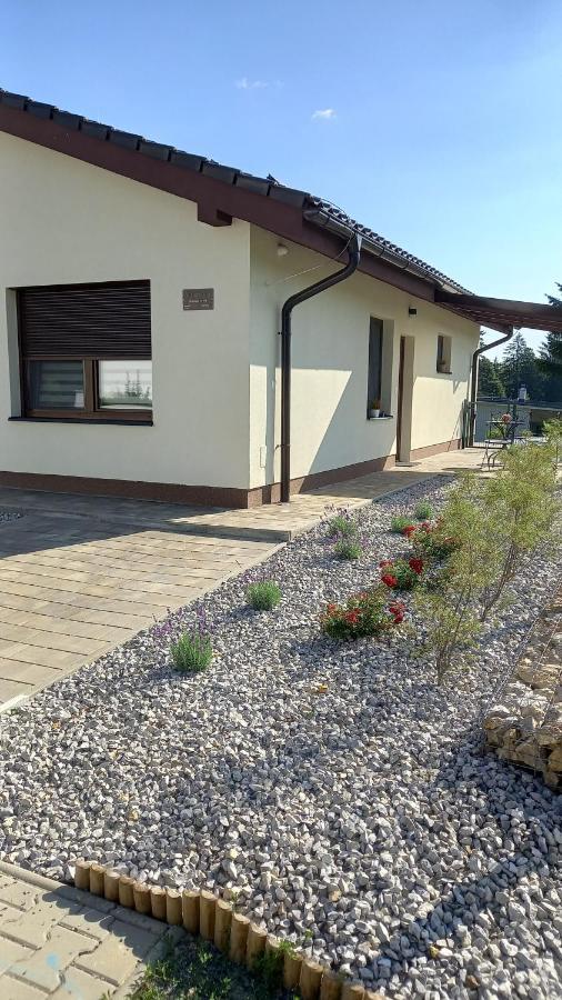 Spa Apartman Kovacova Exteriér fotografie
